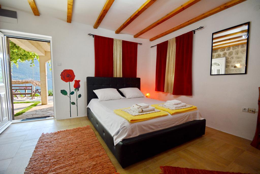 Apartments Krivokapic Perast Phòng bức ảnh